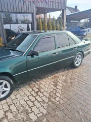 Mercedes-Benz W124 1987
