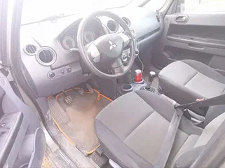 Mitsubishi Colt 2009