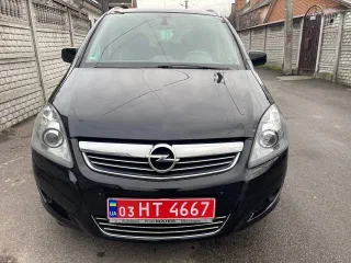 Opel Zafira 2011