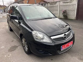 Opel Zafira 2011