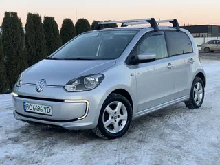 Volkswagen up! 2014