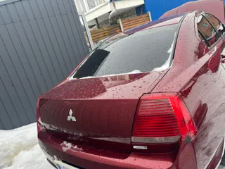 Mitsubishi Galant 2005
