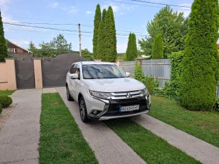 Mitsubishi Outlander 2016