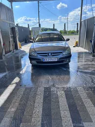 Peugeot 607 2001