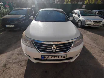 Renault Latitude 2011