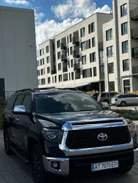 Toyota Sequoia 2014