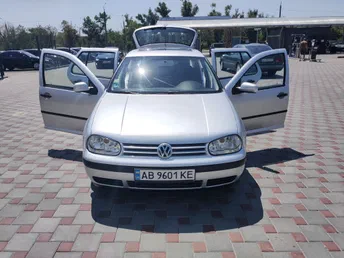 Volkswagen Golf 2002