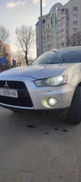 Mitsubishi Outlander 2010