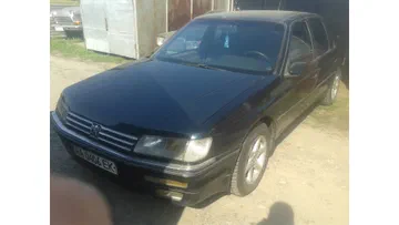 Peugeot 605 1992