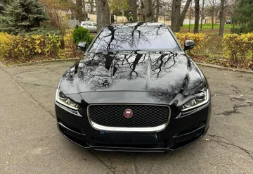 Jaguar XE 2019