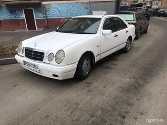 Mercedes-Benz E-Класс 1995