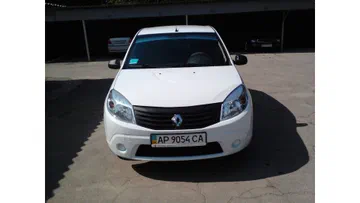 Renault Sandero 2011