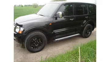 Mitsubishi Pajero 2002