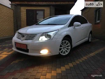 Toyota Avensis 2011