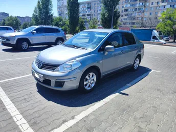 Nissan Tiida 2008
