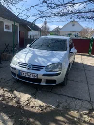 Volkswagen Golf 2004