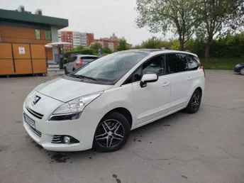 Peugeot 5008 2010