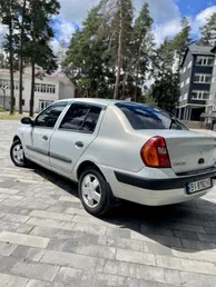 Renault Clio 2003