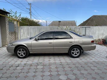 Toyota Camry 1997