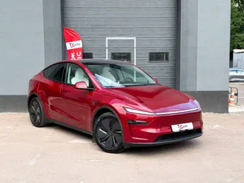 Tesla Model Y 2025