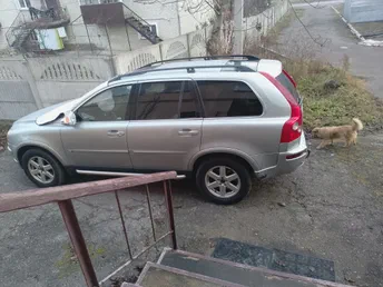Volvo XC90 2004