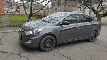 Hyundai Accent 2013