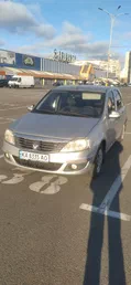 Renault Logan 2011