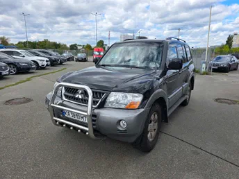 Mitsubishi Pajero 2003