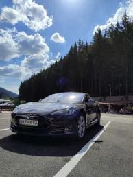Tesla Model S 2015