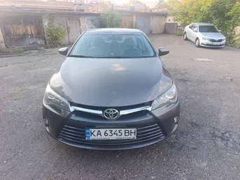 Toyota Camry 2016