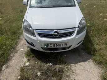 Opel Zafira 2011