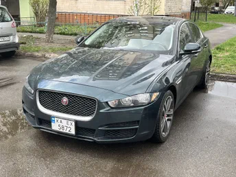 Jaguar XE 2016