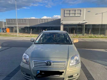 Toyota Avensis 2004
