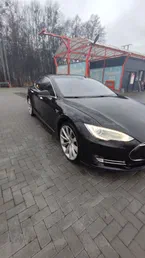 Tesla Model S 2014