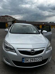 Opel Astra 2012