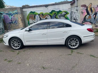Volkswagen Passat CC 2011