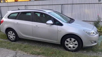 Opel Astra 2012
