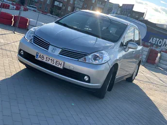 Nissan Tiida 2007