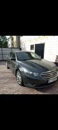 Ford Taurus 2015