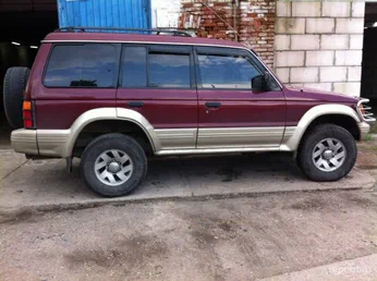 Mitsubishi Montero 1996