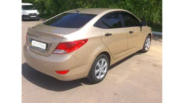Hyundai Accent 2013