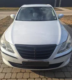 Hyundai Genesis 2012