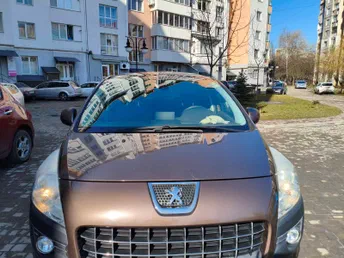Peugeot 3008 2013