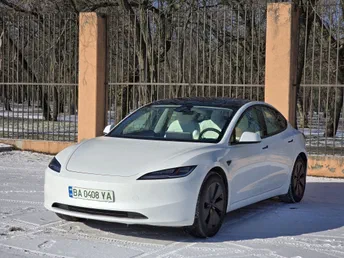 Tesla Model 3 2025