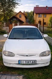 Kia Sephia 2001