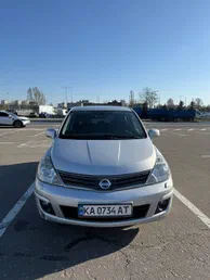 Nissan Tiida 2011