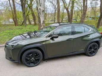 Lexus UX 2021