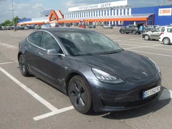 Tesla Model 3 2018