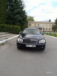 Mercedes-Benz 220 (W187) 2001