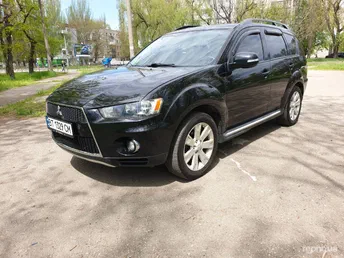 Mitsubishi Outlander 2010